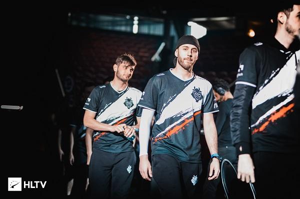 中场球员不 中场球员不