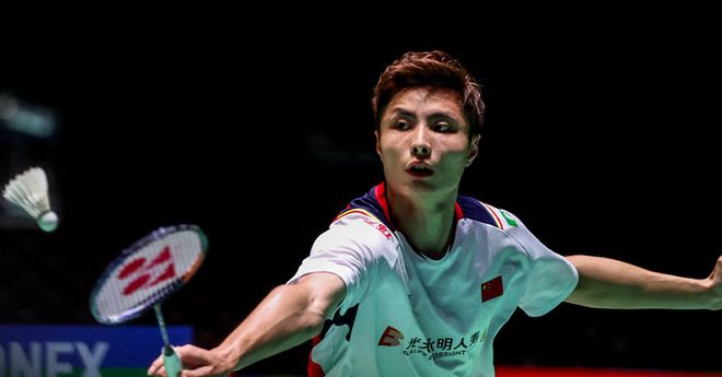 迫使对手从 迫使对手从